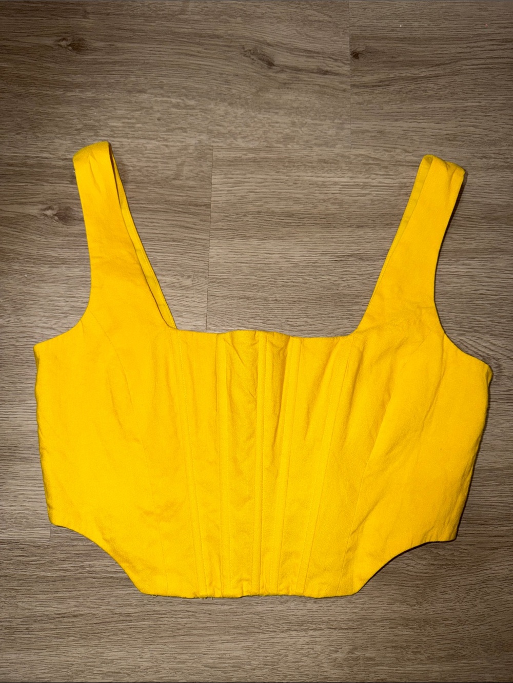 NWOT Gianni Bini Bright Yellow Structured Corset Crop Top 💛